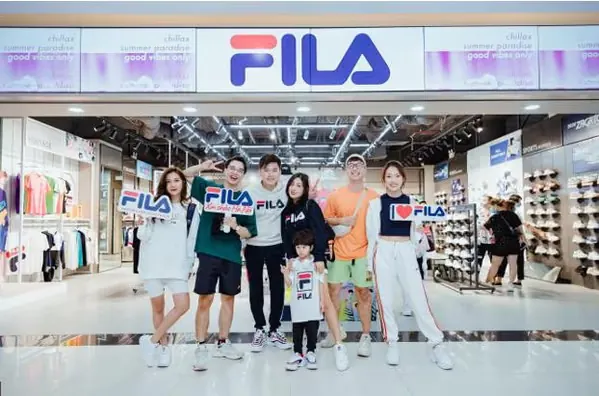 Mua Giày Fila Chính Hãng TPHCM: Địa Chỉ Uy Tín & Tư Vấn Chọn Mua