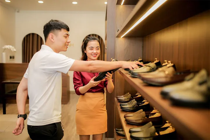 Top 10 Địa Chỉ Mua Giày Nam Công Sở Uy Tín Tại Hà Nội 2024