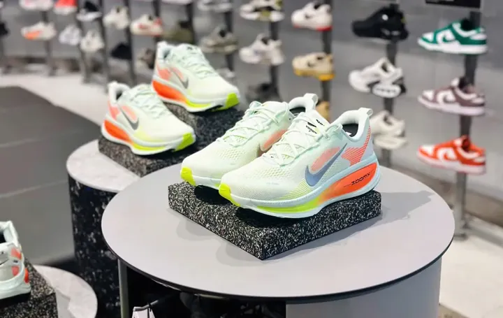 Mua Giày Nike Chính Hãng Ở Đâu Uy Tín Nhất Việt Nam? Mua Giày Nike Chính Hãng Ở Đâu Uy Tín Nhất Việt Nam?