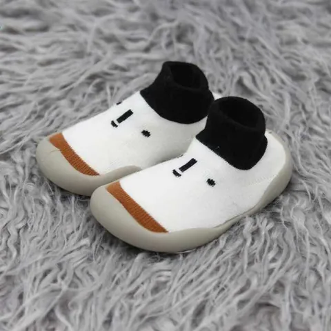 Nên Mua Giày Tập Đi Nào Cho Bé? Hướng Dẫn Chọn Giày Chuẩn Y Khoa Và Top Thương Hiệu