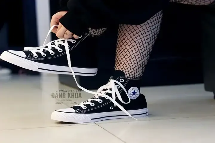 Giày Converse Sản Xuất Tại Việt Nam: Nguồn Gốc, Chất Lượng Và Nhà Máy