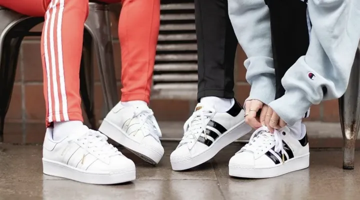 10+ Cách Phân Biệt Giày Adidas Superstar Real Và Fake Chuẩn Xác Nhất 10+ Cách Phân Biệt Giày Adidas Superstar Real Và Fake Chuẩn Xác Nhất