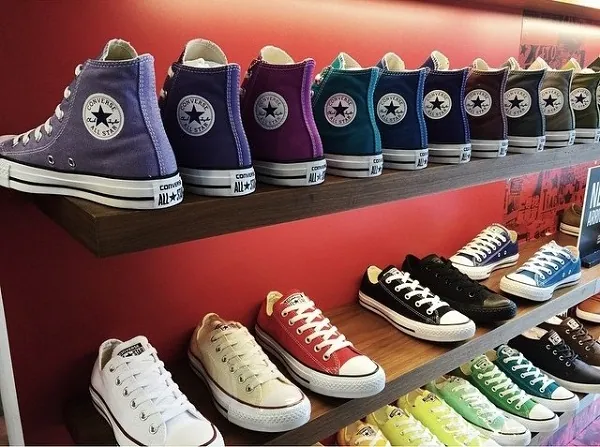Tìm Cửa Hàng Giày Converse Chính Hãng TPHCM Uy Tín: Danh Sách & Địa Chỉ Mới Nhất
