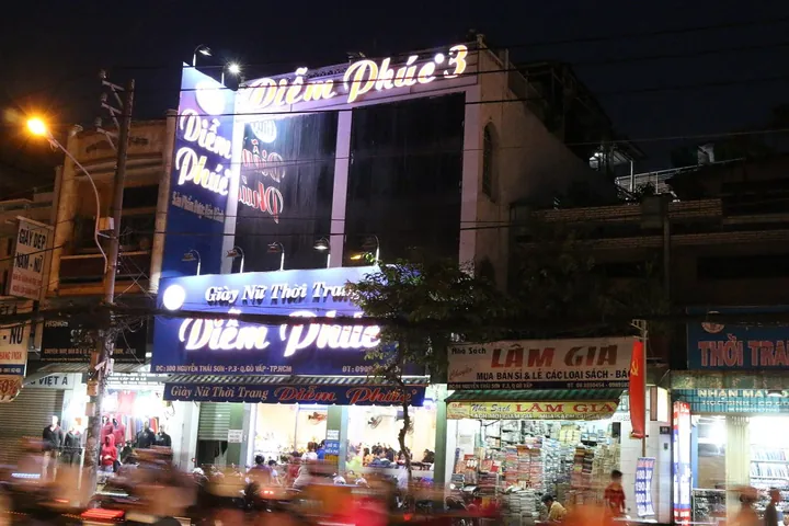 Tiệm Giày Diễm Phúc Nguyễn Thái Sơn: Địa Chỉ, Đánh Giá & Kinh Nghiệm Mua Sắm Tiệm Giày Diễm Phúc Nguyễn Thái Sơn: Địa Chỉ, Đánh Giá & Kinh Nghiệm Mua Sắm